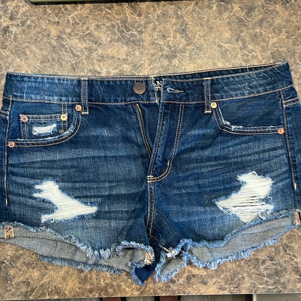 American Eagle Tomgirl Shortie!